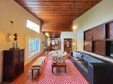 Casa de Condomínio com 5 Quartos à venda, 320m² no Cascata, Porto Alegre