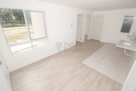 Apartamento com 2 Quartos para alugar, 43m² no Três Vendas, Pelotas