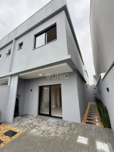 Sobrado com 2 Quartos à venda, 79m² no Santa Regina, Camboriú