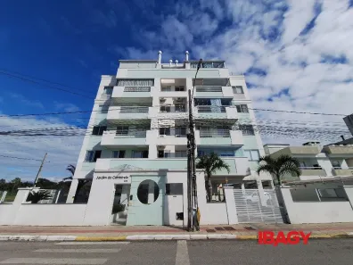 Apartamento com 2 Quartos para alugar, 68m² no Aririú, Palhoça
