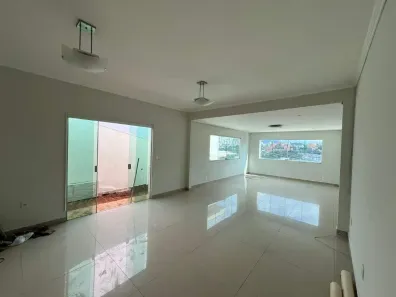 Casa com 4 Quartos à venda, 228m² no Havaí, Belo Horizonte