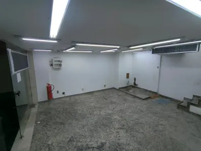 Ponto Comercial para alugar, 28m² no Copacabana, Rio de Janeiro