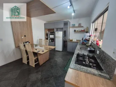 Sobrado com 3 Quartos à venda, 261m² no Sítio dos Vianas, Santo André