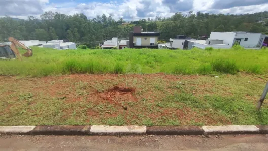 Lote/Terreno à venda, 300m² no Cézar de Souza, Mogi das Cruzes
