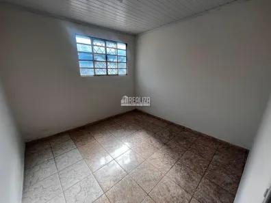 Casa com 2 Quartos para alugar, 10m² no Nossa Senhora da Abadia, Uberaba
