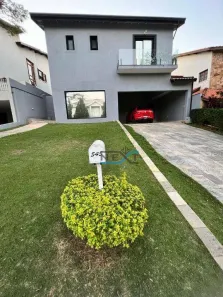 Casa de Condomínio com 3 Quartos para alugar, 276m² no Alphaville, Santana de Parnaíba