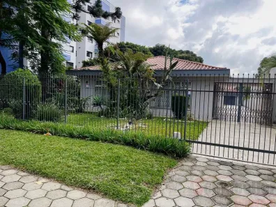 Imóvel Comercial com 5 Quartos para alugar, 180m² no Vila Izabel, Curitiba