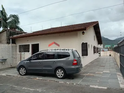Casa com 3 Quartos à venda, 100m² no Centro, Peruíbe