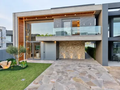 Casa de Condomínio com 4 Quartos à venda, 380m² no XANGRI-LÁ, Xangri-lá