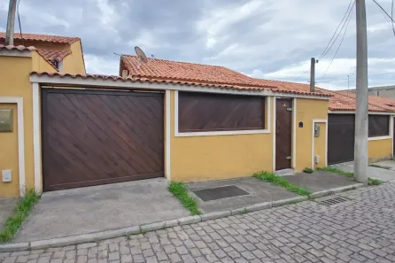 Casa de Condomínio com 3 Quartos à venda, 65m² no Santa Cruz da Serra, Duque de Caxias