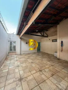 Casa com 4 Quartos à venda, 230m² no Conjunto Guanabara, Uberaba