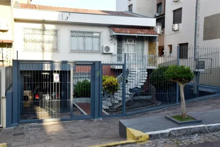 Casa com 5 Quartos à venda, 260m² no Passo da Areia, Porto Alegre