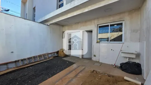 Sobrado com 2 Quartos para alugar, 100m² no Jardim Europa, Uberlândia