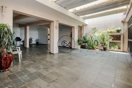 Sobrado com 3 Quartos para venda ou aluguel, 252m² no Vila Hamburguesa, São Paulo