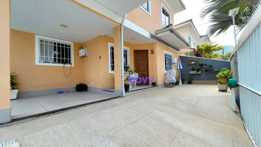Casa com 4 Quartos à venda, 180m² no Piratininga, Niterói