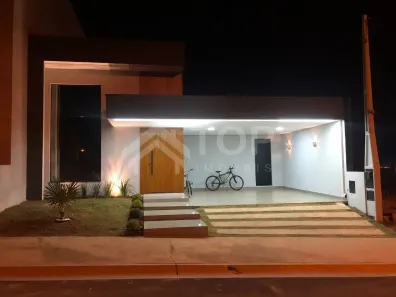 Casa de Condomínio com 3 Quartos à venda, 160m² no Jardim Jockey Clube, São Carlos