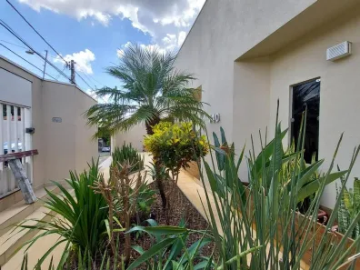 Casa com 3 Quartos à venda, 232m² no Parque São Quirino, Campinas