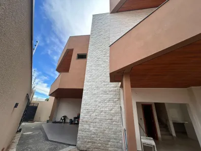 Casa com 3 Quartos à venda, 180m² no Plano Diretor Sul, Palmas