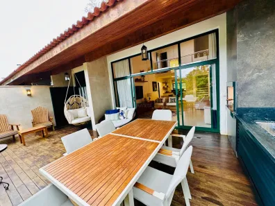 Casa de Condomínio com 4 Quartos para alugar, 208m² no Barra do Una, São Sebastião
