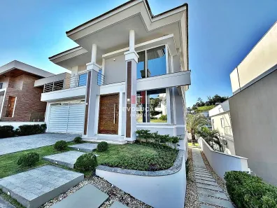 Casa com 3 Quartos para alugar, 318m² no Pedra Branca, Palhoça
