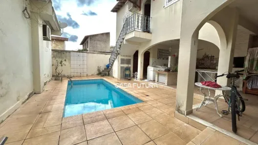 Casa com 4 Quartos à venda, 243m² no Monte Castelo, Volta Redonda