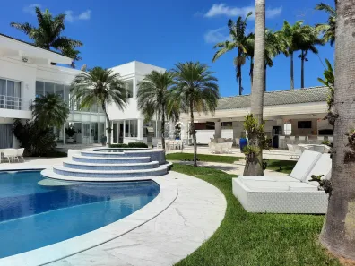Casa de Condomínio com 6 Quartos à venda, 1200m² no Jardim Acapulco, Guarujá