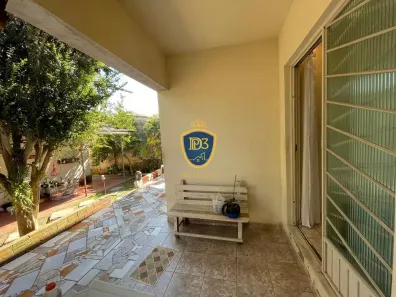 Casa com 2 Quartos para alugar, 80m² no Orfãs, Ponta Grossa
