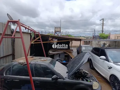 Lote/Terreno à venda, 191m² no Osvaldo Rezende, Uberlândia