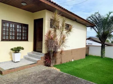 Casa com 4 Quartos à venda, 223m² no Cidade Jardim, Taubaté