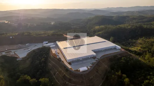 Galpão/Depósito/Armazém para alugar, 9463m² no Mombaça, Araçariguama