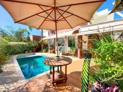 Casa com 3 Quartos à venda, 246m² no Bosque, Vinhedo