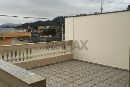 Casa com 2 Quartos para alugar, 180m² no Vila Serralheiro, São Paulo