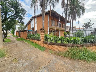 Sobrado com 5 Quartos à venda, 292m² no Vila Velosa, Araraquara