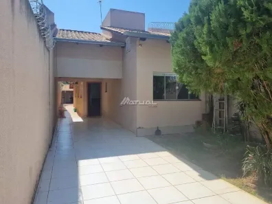 Casa com 3 Quartos à venda, 492m² no Parque Santa Rita, Goiânia