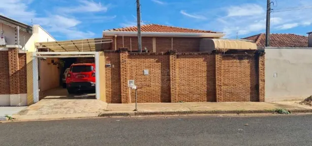 Casa com 2 Quartos à venda, 139m² no Jardim Brasília (Vila Xavier), Araraquara