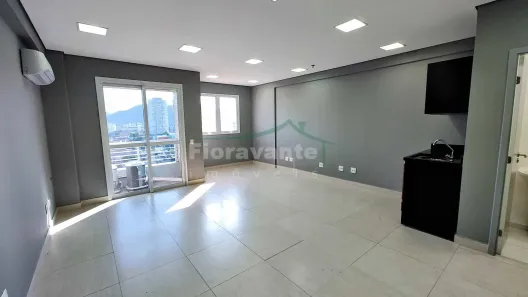 Sala Comercial para alugar, 42m² no Vila Mathias, Santos