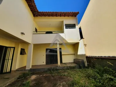 Casa com 3 Quartos à venda, 285m² no Jardim Lumen Christi, Campinas
