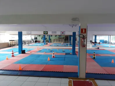 Ponto Comercial para alugar, 200m² no Centro, São José dos Campos