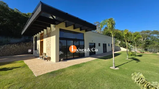 Casa com 3 Quartos à venda, 240m² no Itapetinga, Atibaia