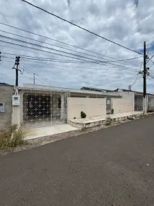 Casa com 2 Quartos à venda, 80m² no Conjunto Castelo Branco, Rio Branco