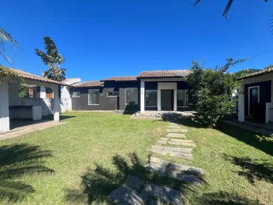 Casa de Condomínio com 2 Quartos para alugar, 130m² no Vargem Grande, Rio de Janeiro