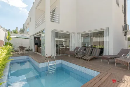 Casa de Condomínio com 3 Quartos à venda, 390m² no Tanguá, Almirante Tamandaré