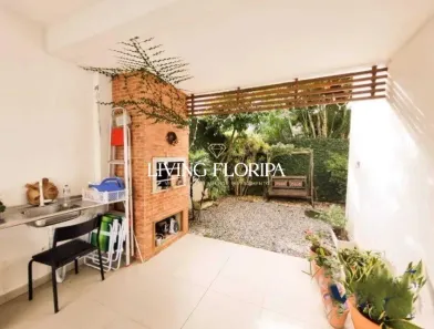 Casa com 3 Quartos à venda, 119m² no Campeche, Florianópolis