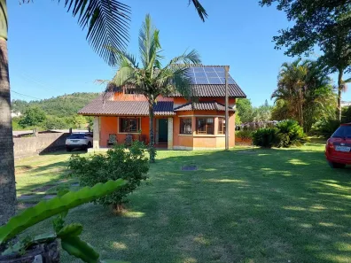 Casa com 3 Quartos à venda, 344m² no Vila Nova, Porto Alegre