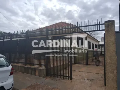 Casa com 3 Quartos para alugar, 105m² no Centro, Araraquara