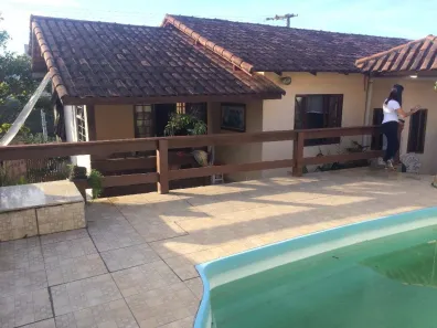 Casa com 3 Quartos à venda, 220m² no Lagoa, Macaé