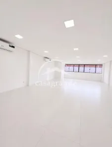Prédio Comercial para alugar, 280m² no Nossa Senhora Aparecida, Uberlândia