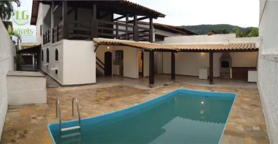Casa com 5 Quartos à venda, 272m² no Marazul, Niterói