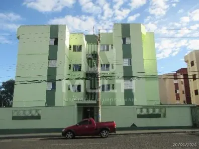 Apartamento com 3 Quartos para alugar, 85m² no Santa Mônica, Uberlândia