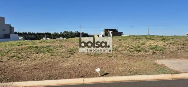 Lote/Terreno à venda, 300m² no Residencial Villa de León, Piratininga